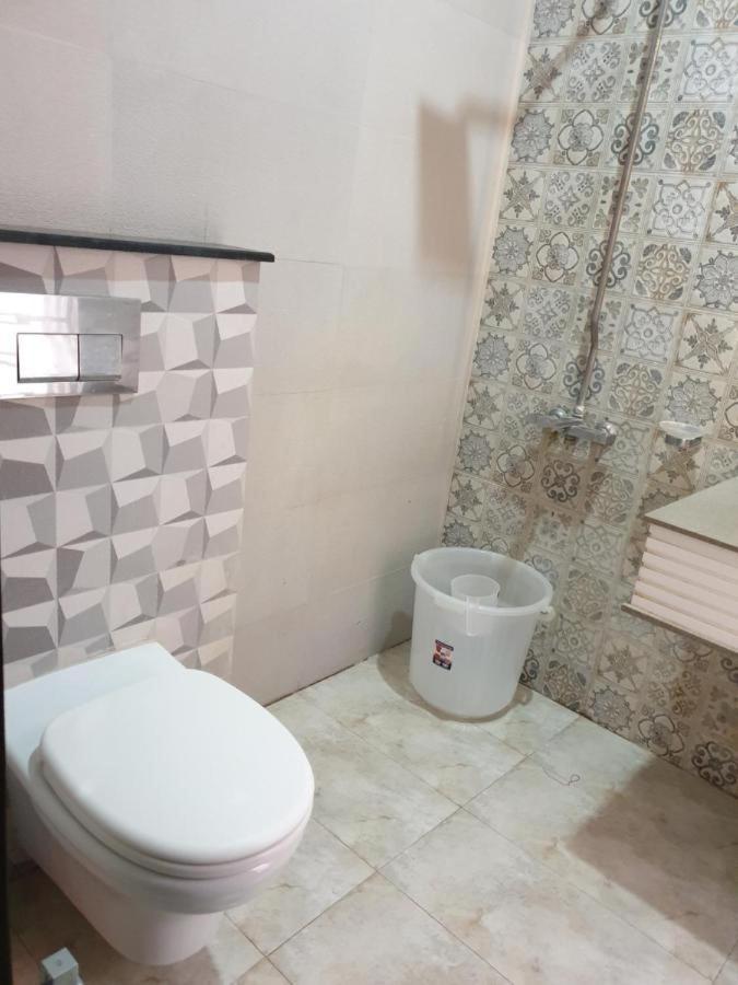 B&B Mumtaz City Исламабад Экстерьер фото