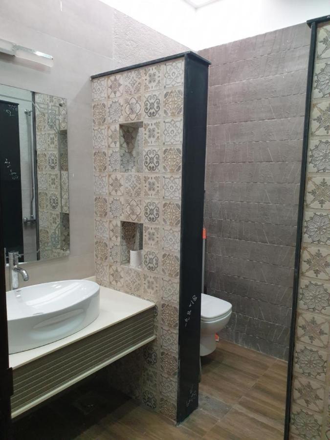 B&B Mumtaz City Исламабад Экстерьер фото
