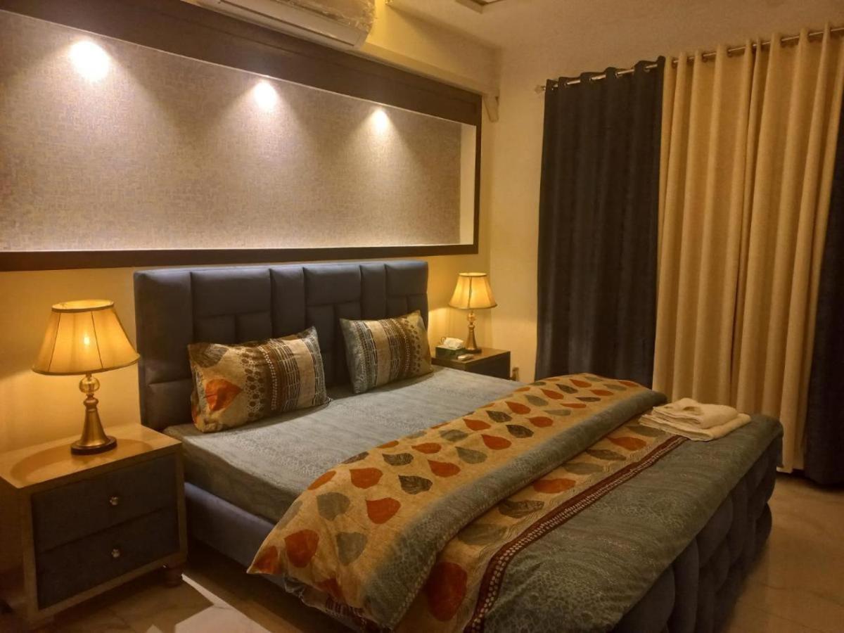 B&B Mumtaz City Исламабад Экстерьер фото